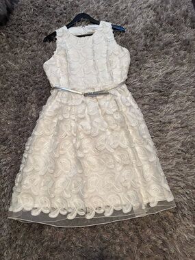 Calvin Klein White Floral Lace Cocktail Dress with Silver Belt